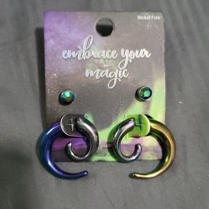 Earrings/fake gauges